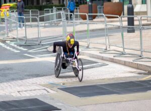 tatuajes en el pecho para hombres letras